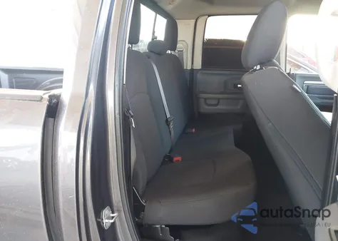 2019 Ram 1500 Classic Warlock 4X2 6'4 Box z USA, uszkodzony, nr VIN 1C6RR6GG4KS669681